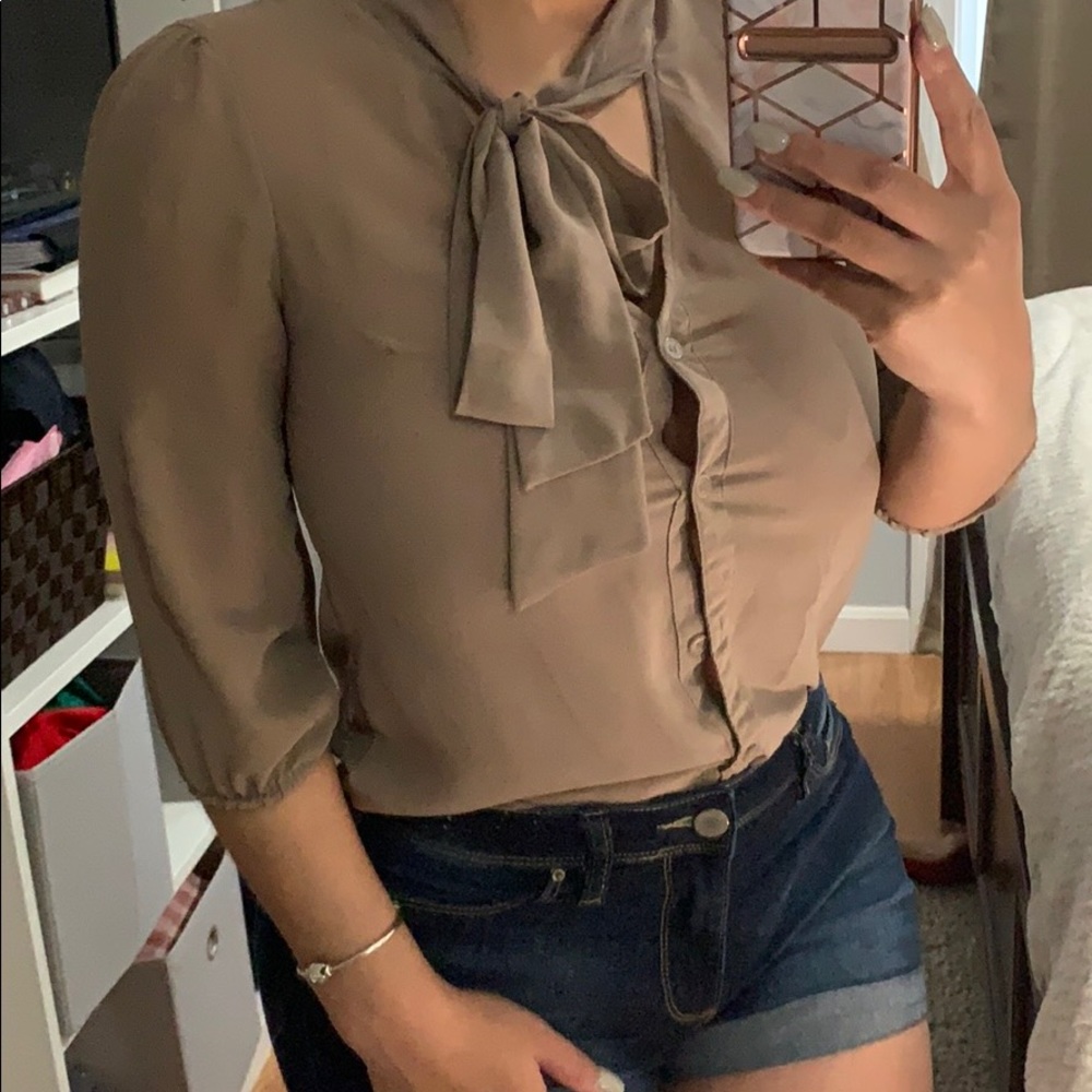 Shirt - Picture 2 of 4